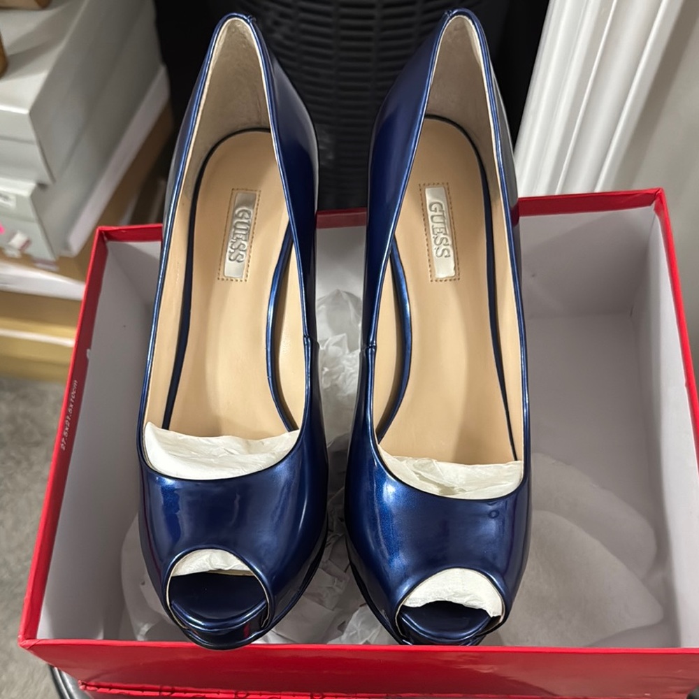 GUESS Women's Blue Peep Toe Heels